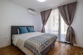 Seaside Luxury Complex and Spa Apartment
